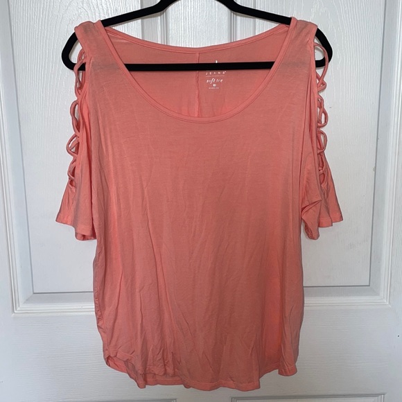 Soho Tops - 🩷 Soft Tee
